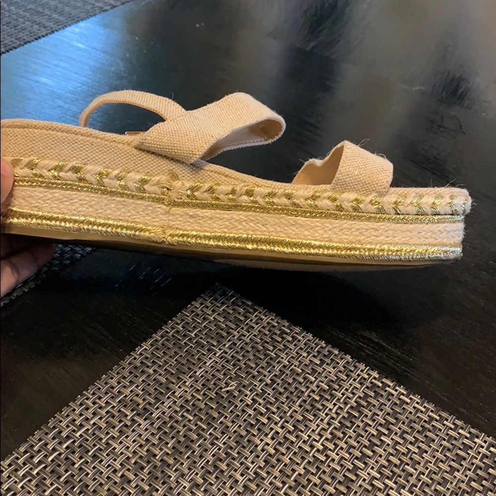 Platform sandals